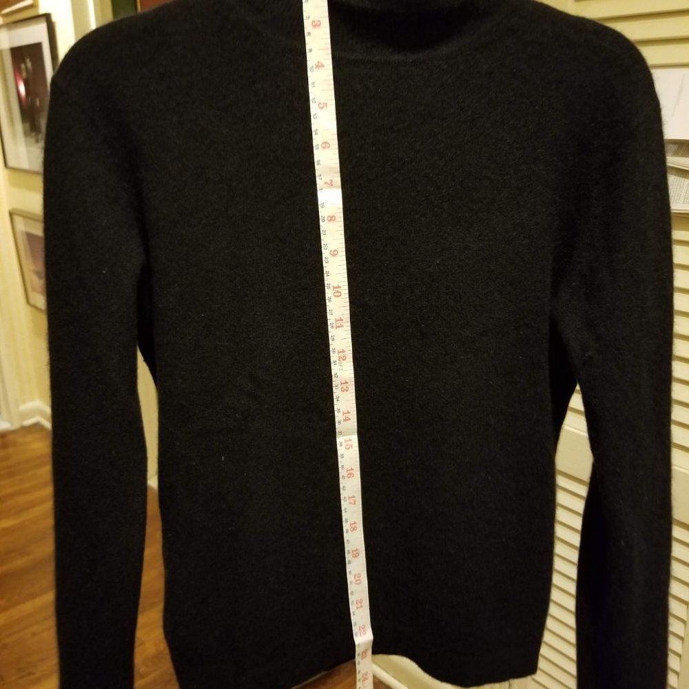 Black Cashmere 60 Cashmere 40 Cotton. Pit to Pit 18 , 27 Long T-neck